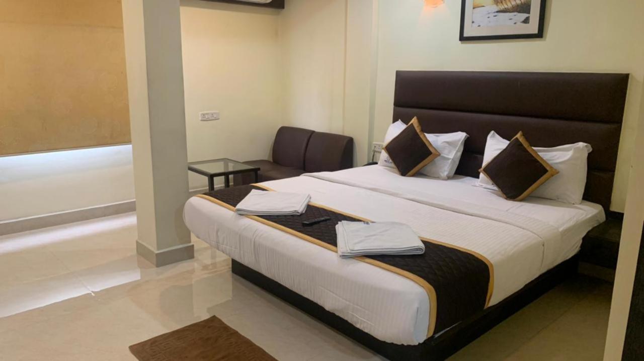 Ample Yard Chennai Exterior foto
