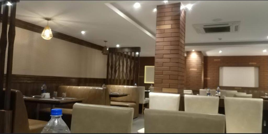 Ample Yard Chennai Exterior foto