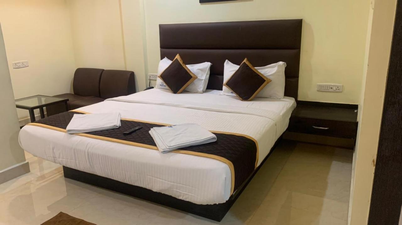 Ample Yard Chennai Exterior foto
